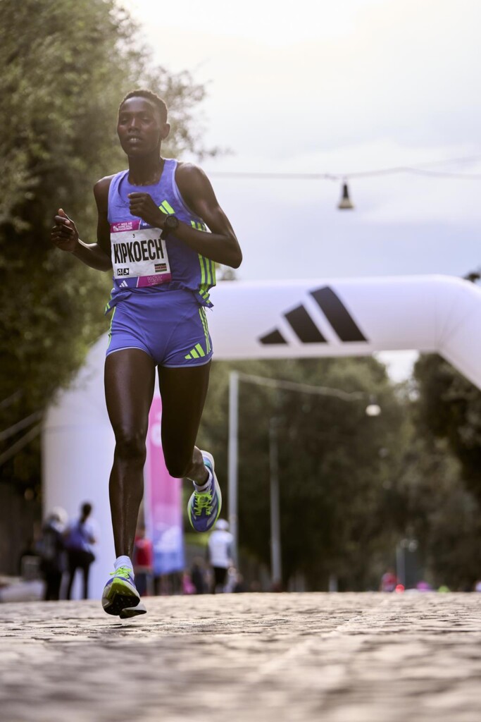 Wizz Air Rome Half Marathon Trionfo Di Adidas E Record Per Emmanuel Wafula Fashion Times