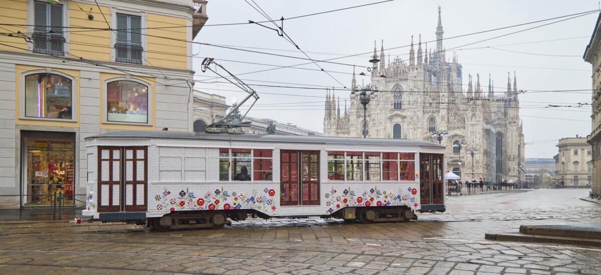 louis-vuitton-murakami-tram