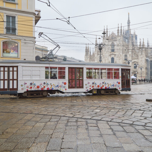 louis-vuitton-murakami-tram