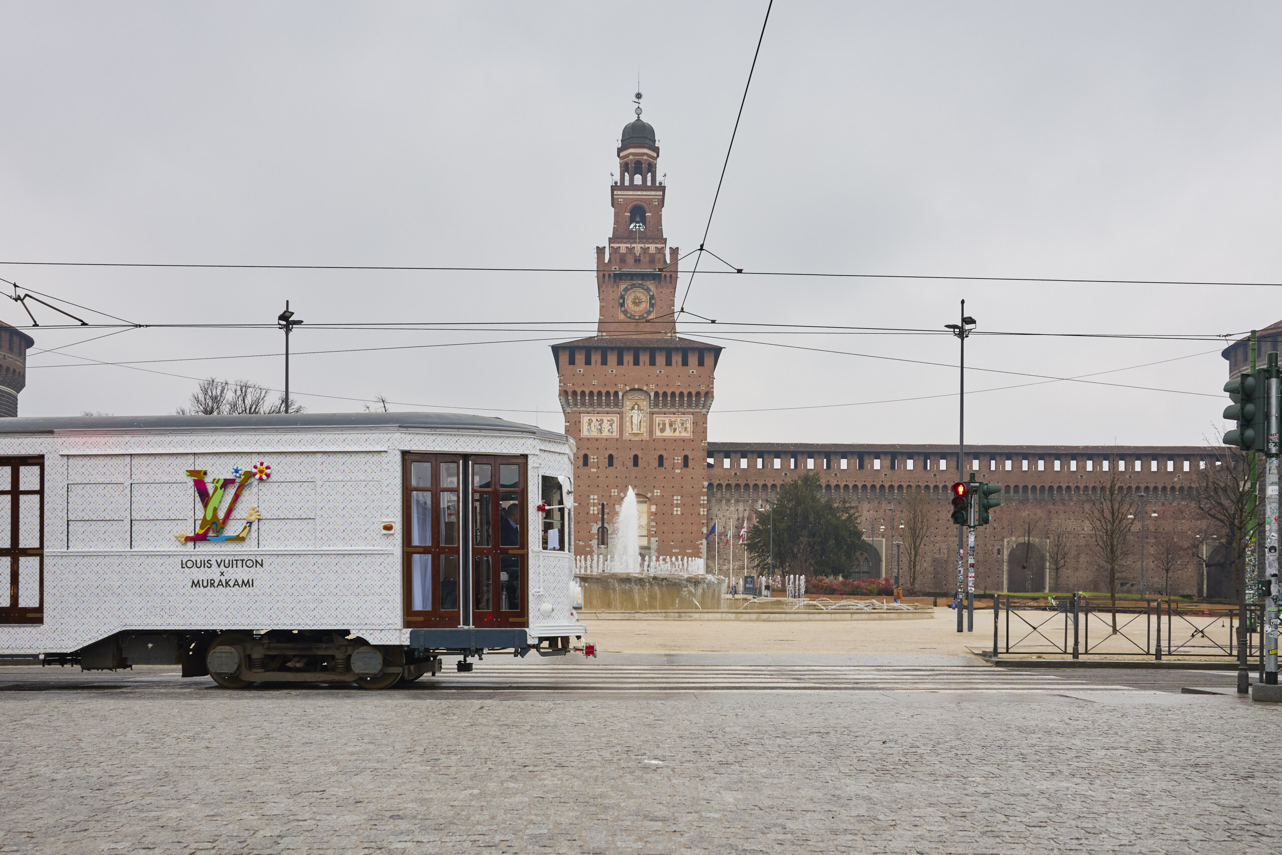 louis-vuitton-murakami-tram 